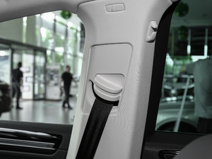 2018Ŀ 380TSI ̄հ g