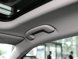 2018Ŀ 380TSI ̄հ g