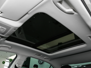 2018Ŀ 380TSI ̄հ g