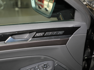 2018Ŀ 380TSI (q)Ş g