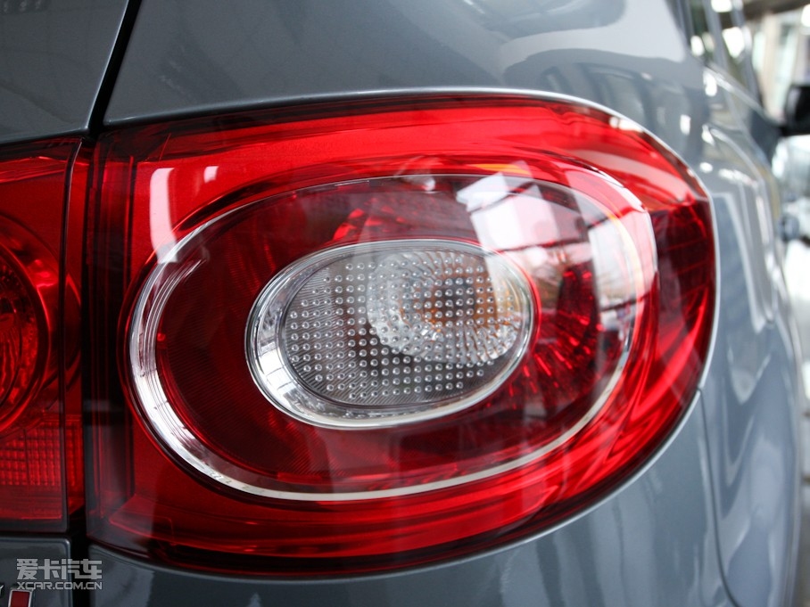 2010��;�^ 1.8TSI �ԄӃ�򌶼����