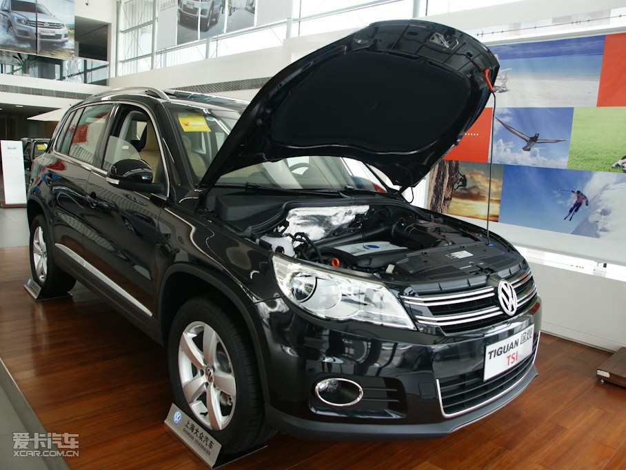 2010;^ 2.0TSI ԄŞ