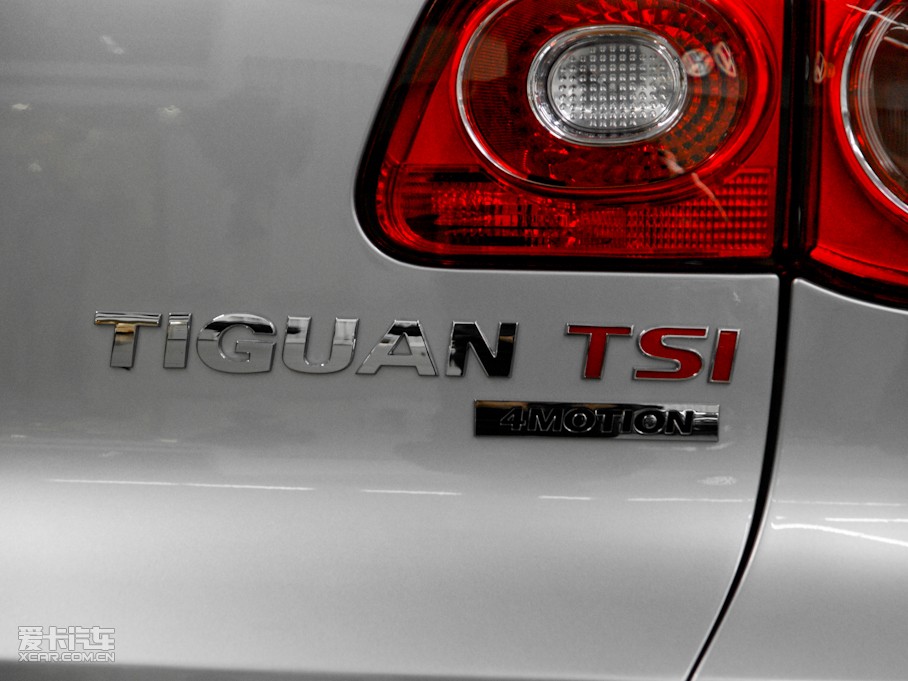 2010;^ 2.0TSI ԄݼӢ