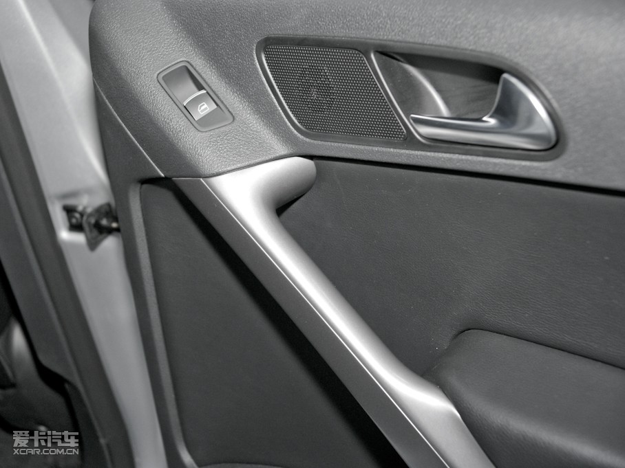 2010;^ 2.0TSI ԄݼӢ