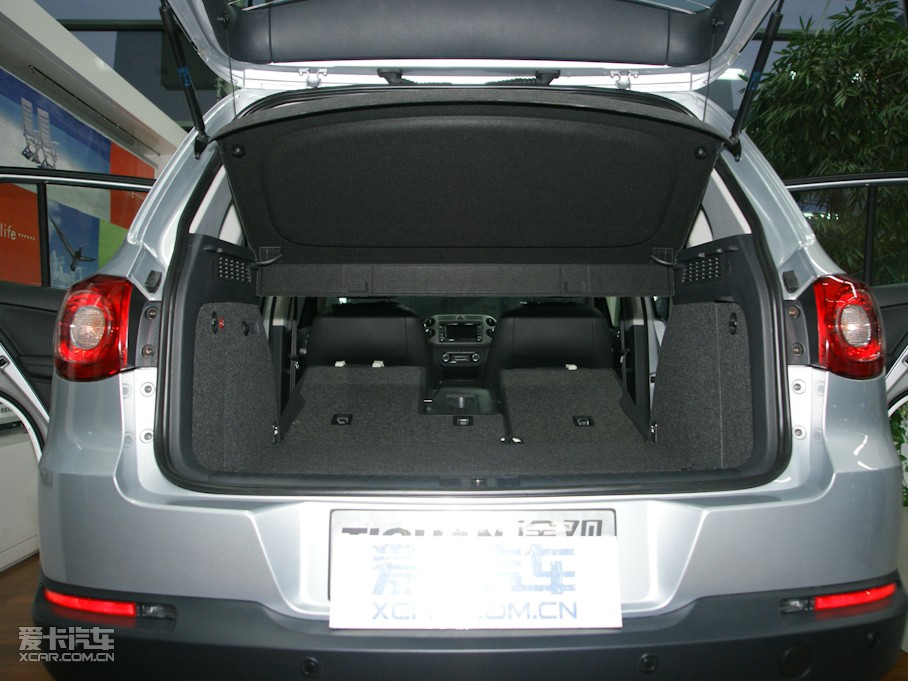 2010;^ 2.0TSI ԄݼӢ