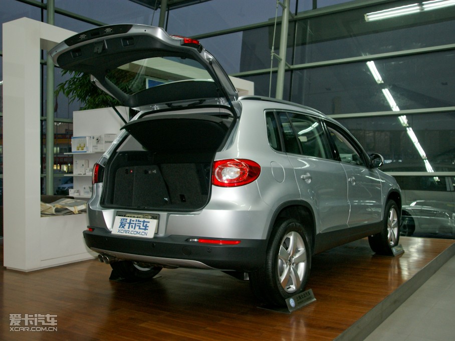 2010;^ 2.0TSI ԄݼӢ