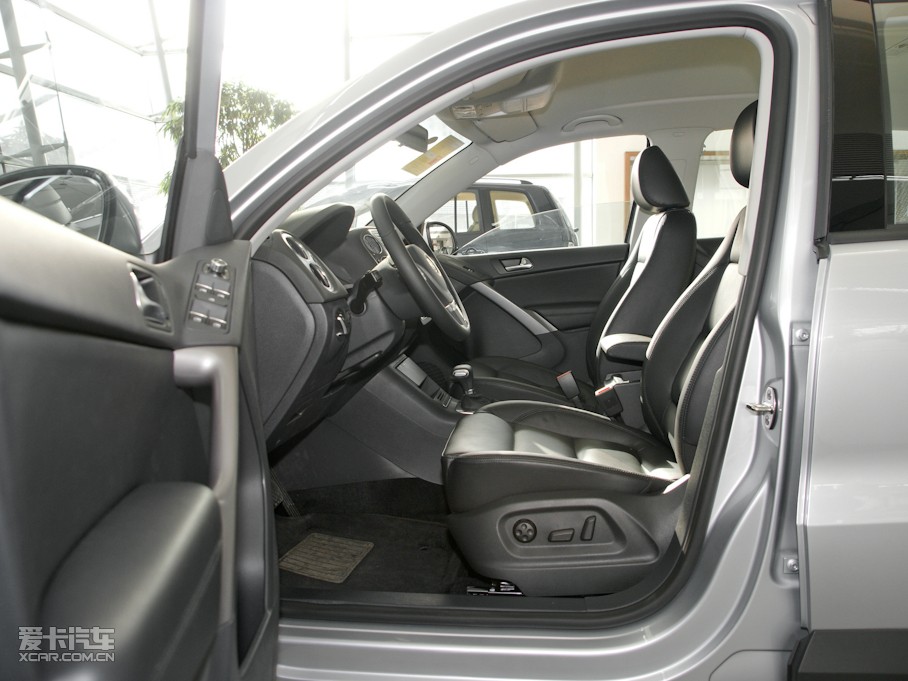 2010��;�^ 1.8TSI �ԄӃ���L�а�