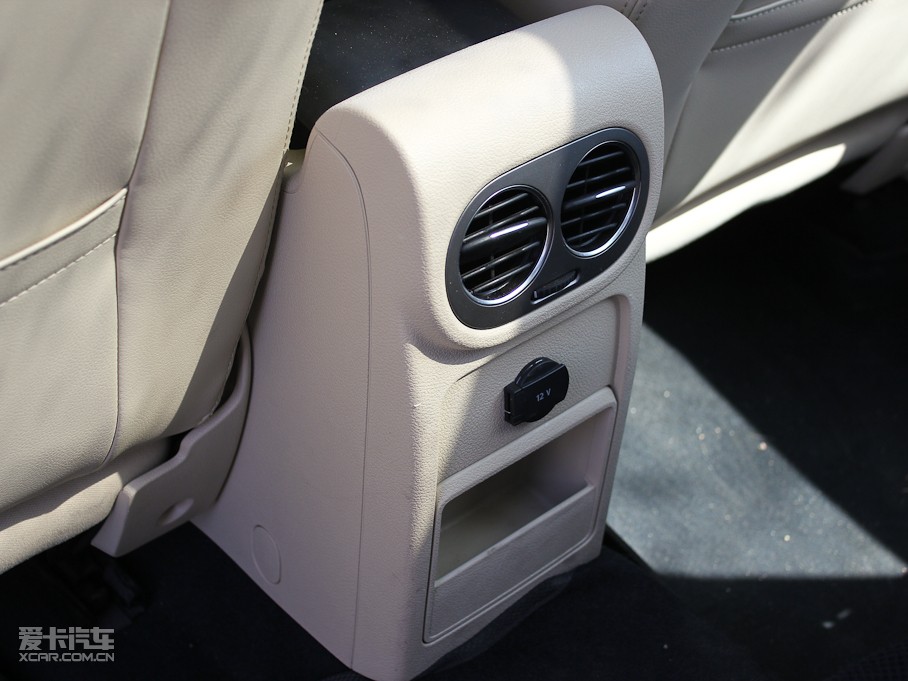 2010;^ 1.8TSI ԄݼӢ