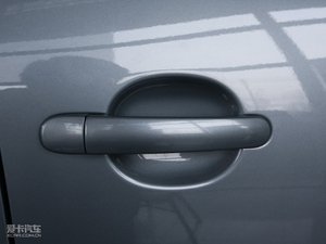 2010款1.8TSI 自动两驱都会版 细节外观