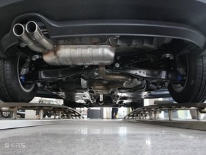 2010款1.8TSI 自动两驱都会版 细节外观