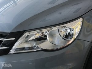 2010款1.8TSI 自动两驱都会版 细节外观