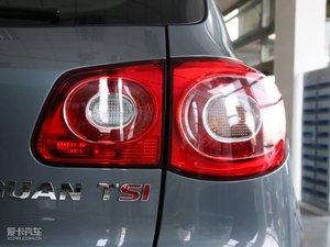 2010款1.8TSI 自动两驱都会版 细节外观
