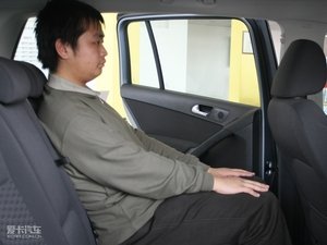 2010款1.8TSI 自动两驱都会版 空间座椅
