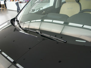 2010款2.0TSI 自动四驱旗舰导航版 雨刷