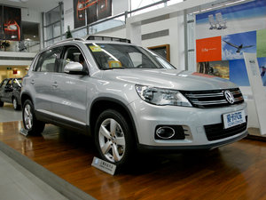 2010款2.0TSI 自动四驱菁英版 整体外观