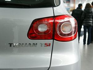 2010款1.8TSI 自动两驱风尚版 细节外观