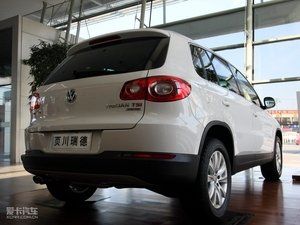 2010款2.0TSI 自动四驱旗舰版 整体外观