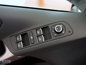 2010款2.0TSI 自动四驱旗舰版 中控区