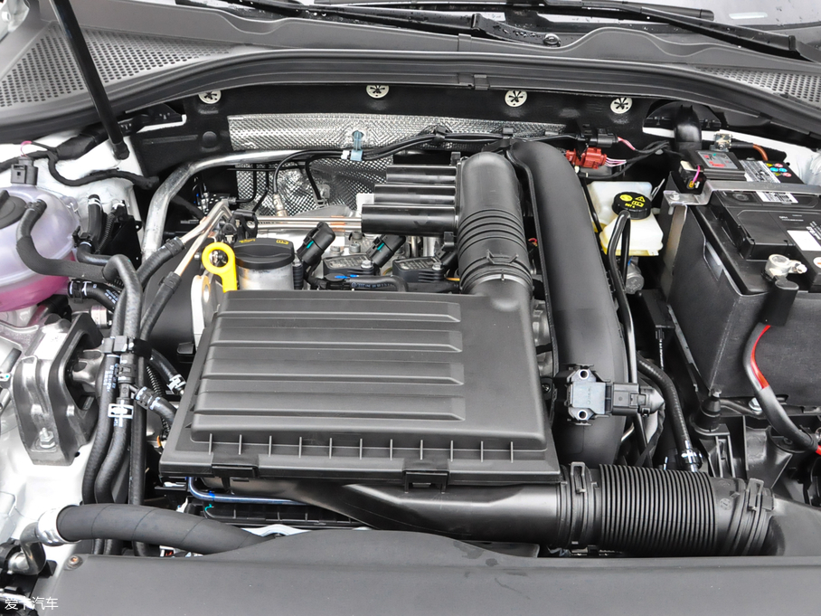 2018款凌渡 280TSI DSG舒适版