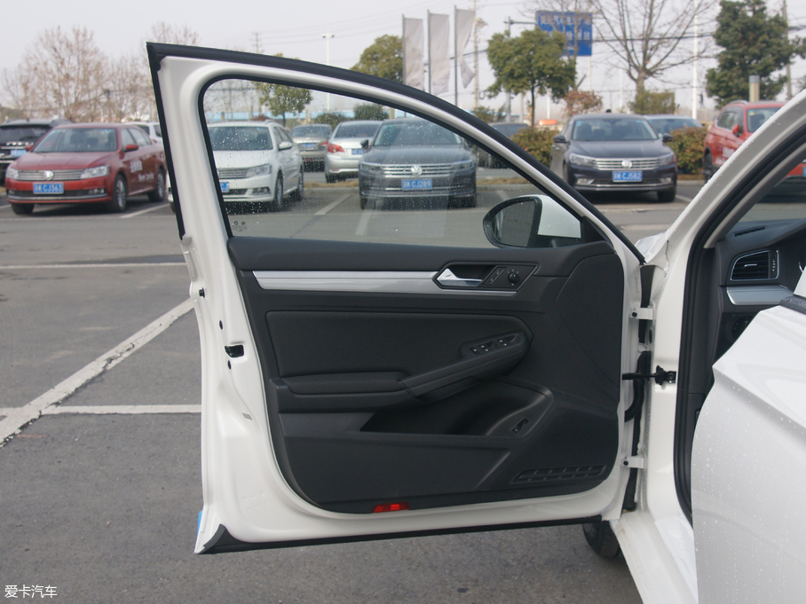 2018 230TSI DSGL(fng)а