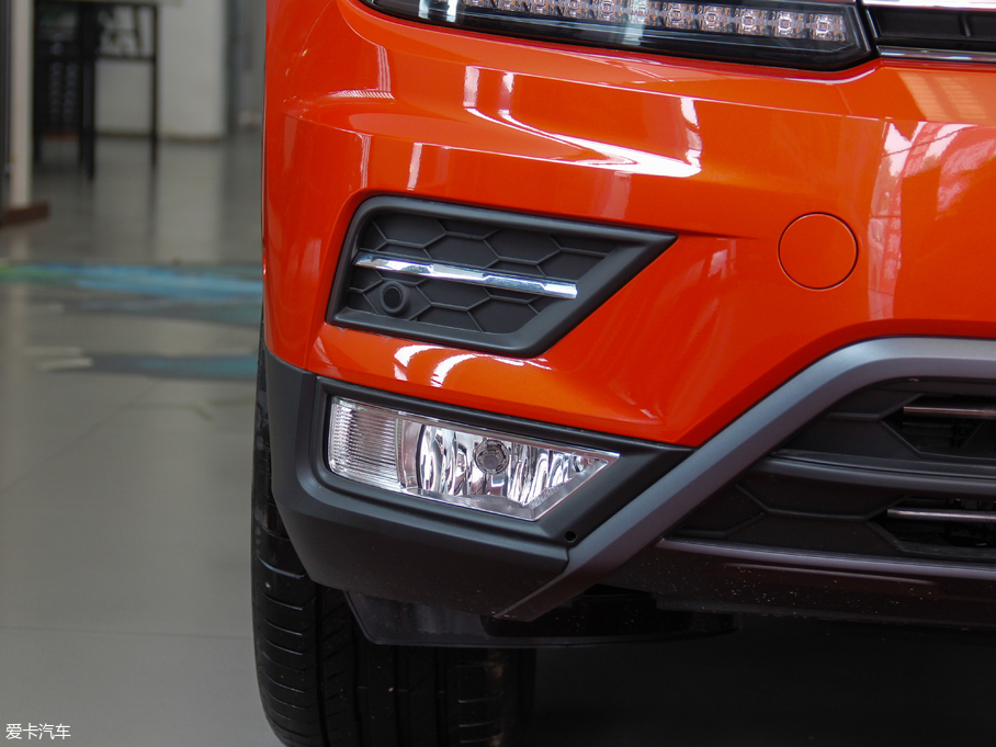 2018;^L 330TSI (q)Ş