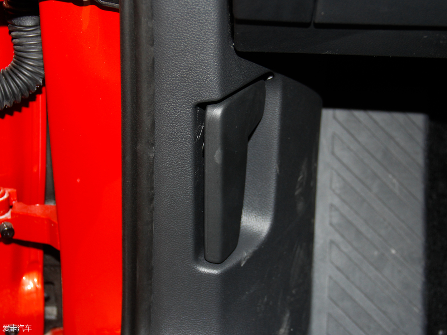 2018;^L 330TSI (q)Ş