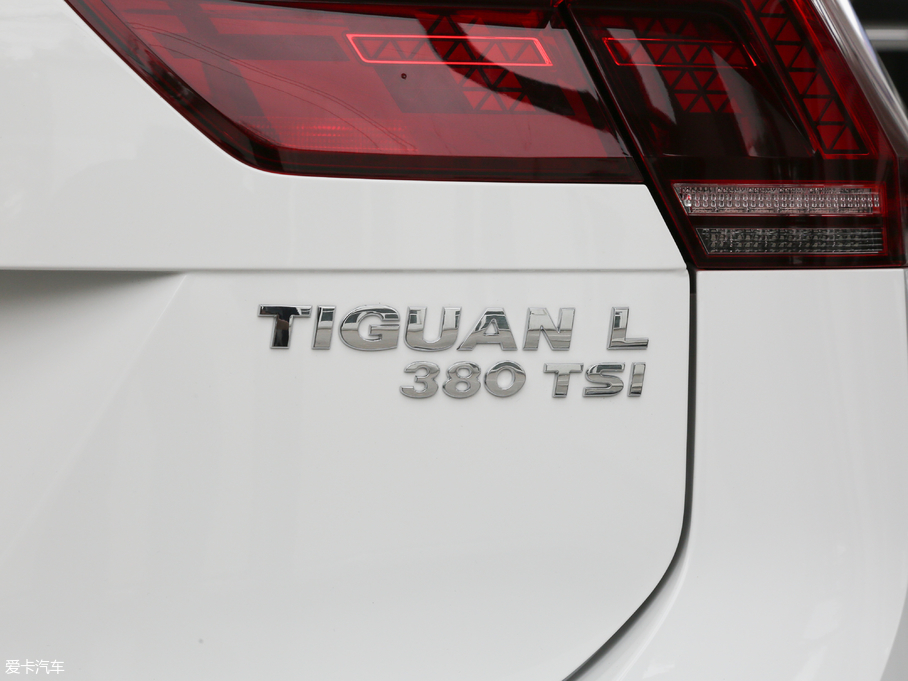 2018;^L 380TSI (q)Ş