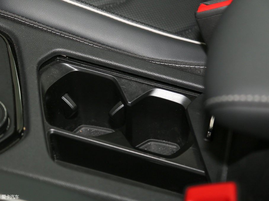 2018;^L 380TSI (q)Ş