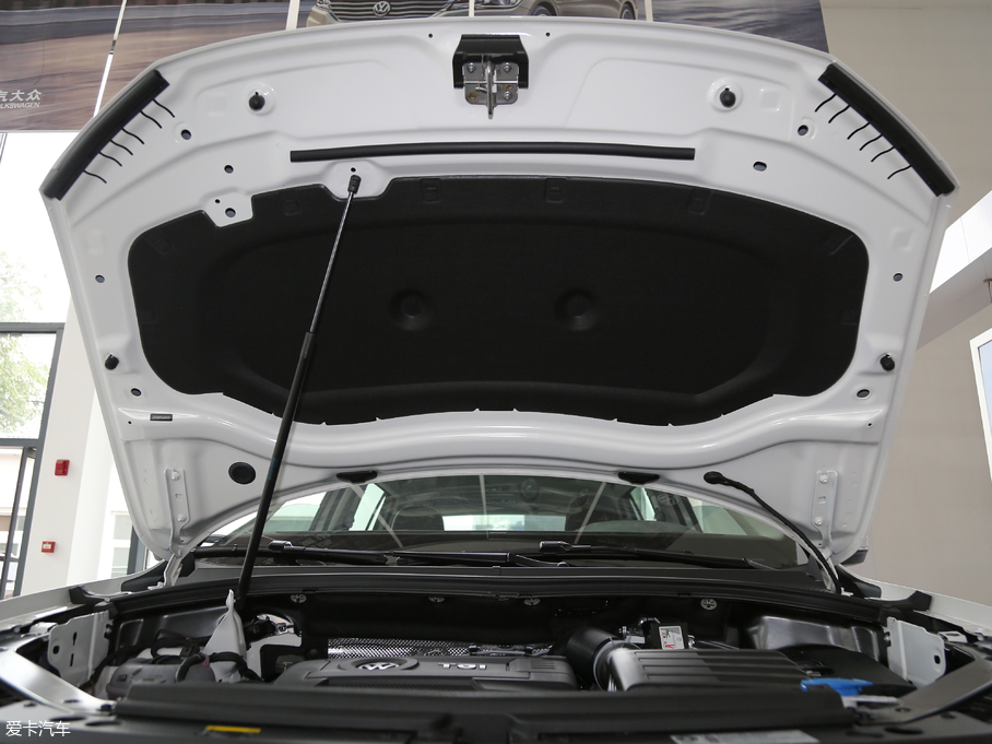 2018;^L 380TSI (q)Ş