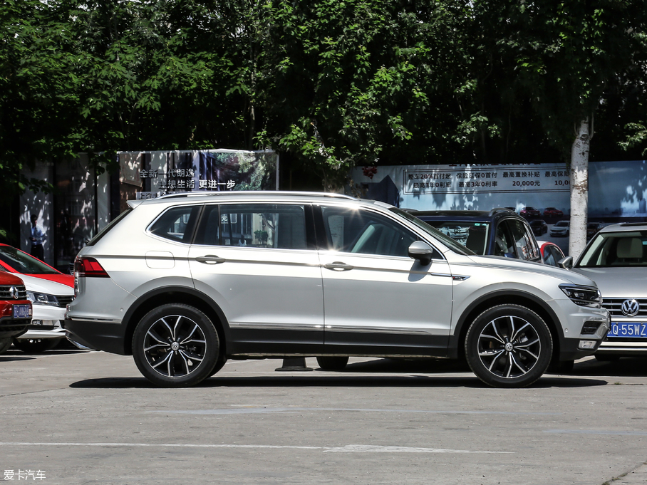 2018;^L Ŀ 380TSI (q)Ş