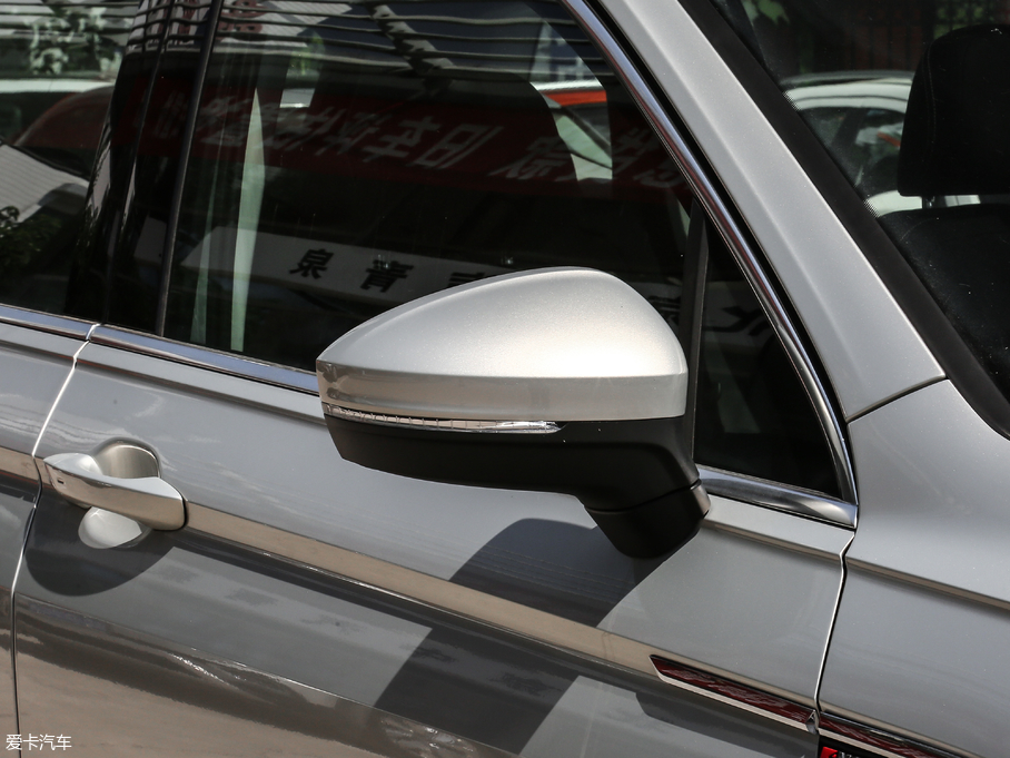 2018;^L Ŀ 380TSI Ş