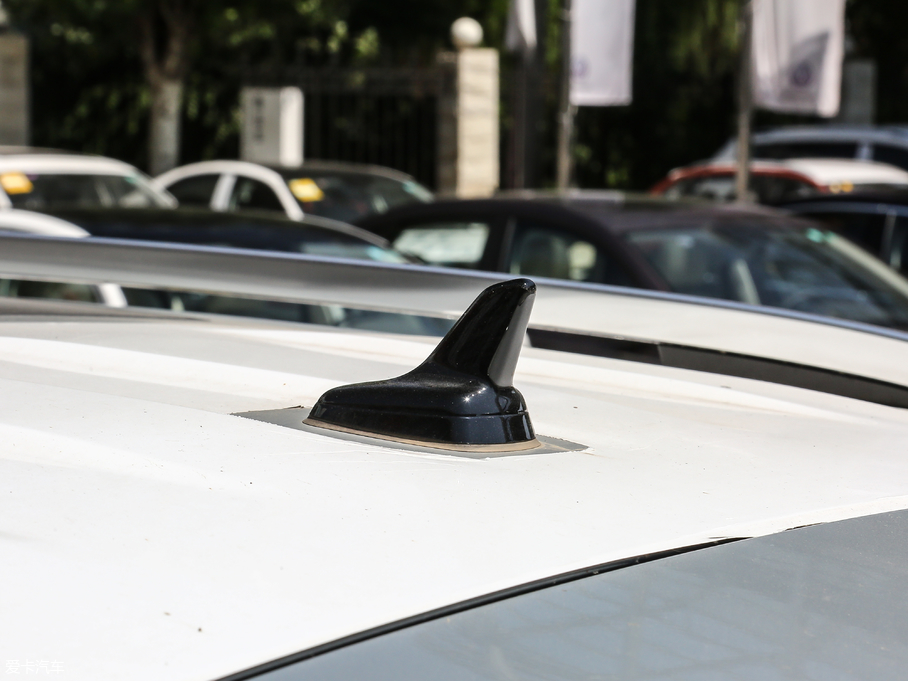 2018;^L Ŀ 380TSI Ş