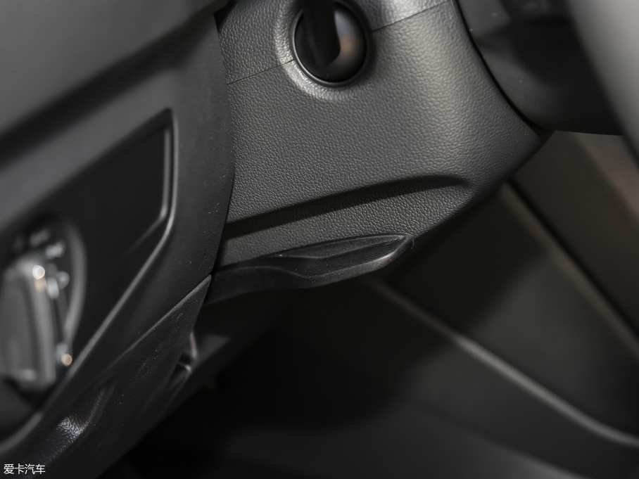 2018;^L Ŀ 380TSI Ş