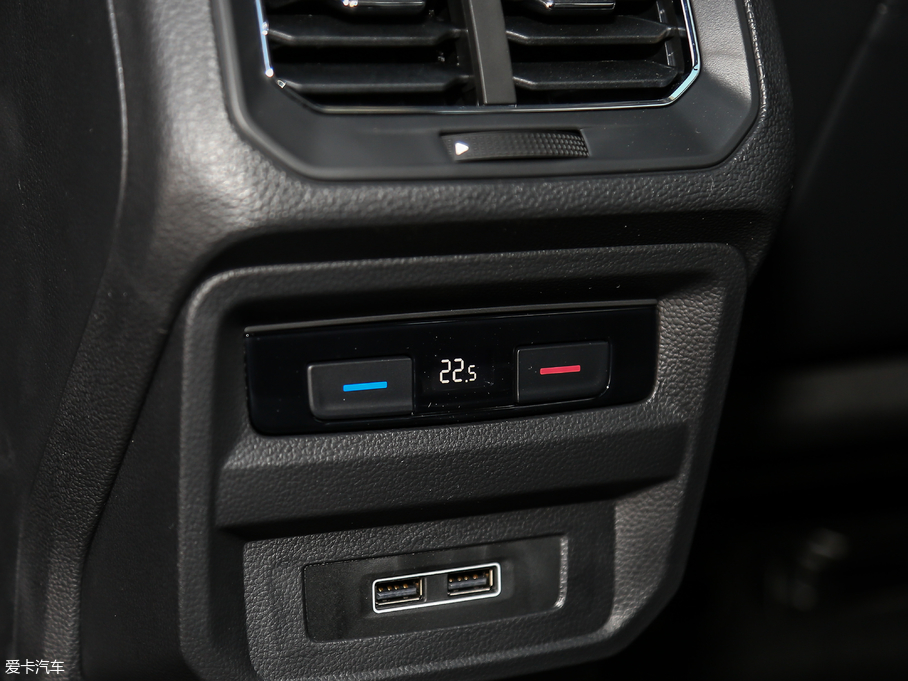 2018;^L Ŀ 380TSI (q)Ş