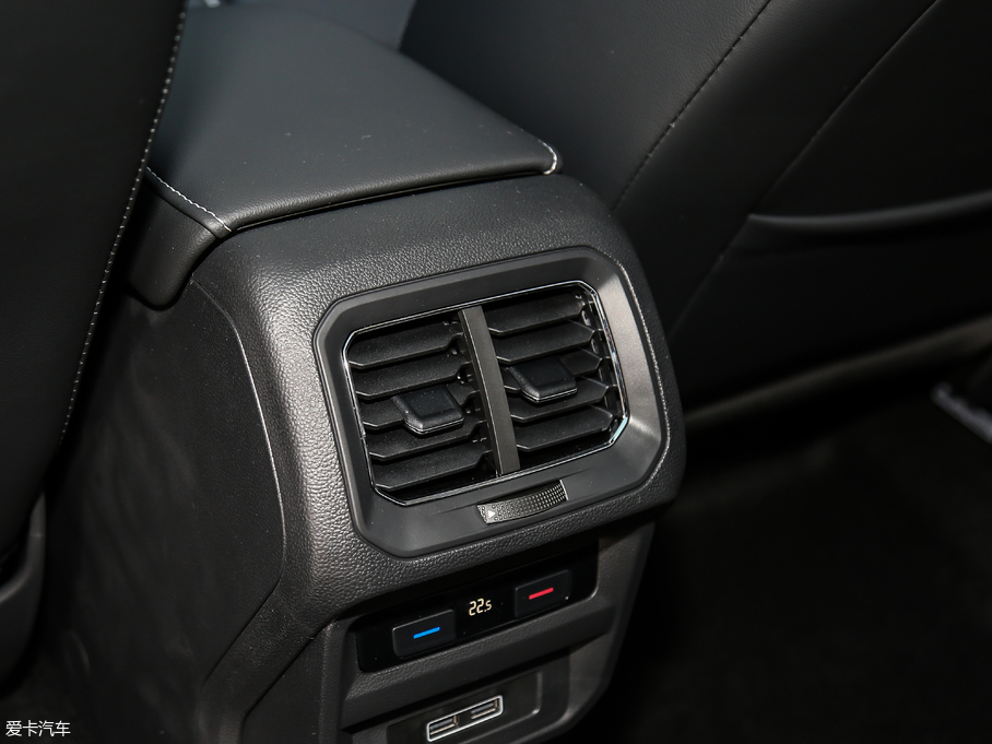 2018;^L Ŀ 380TSI (q)Ş