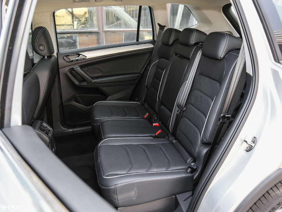 2018;^L Ŀ 380TSI Ş