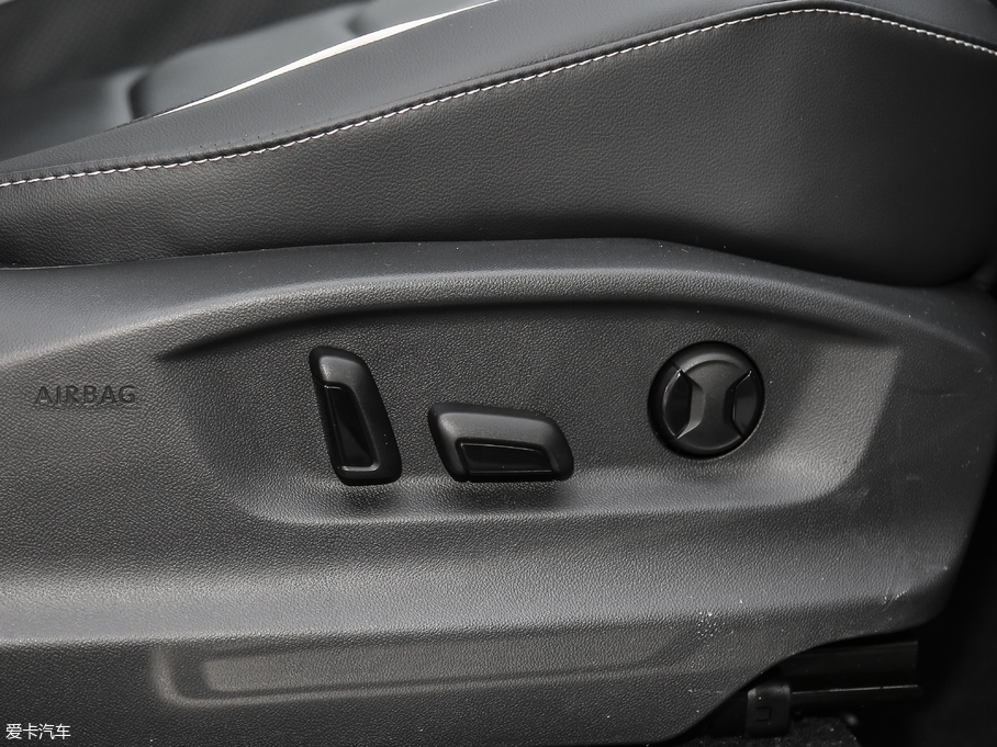 2018;^L Ŀ 380TSI (q)Ş