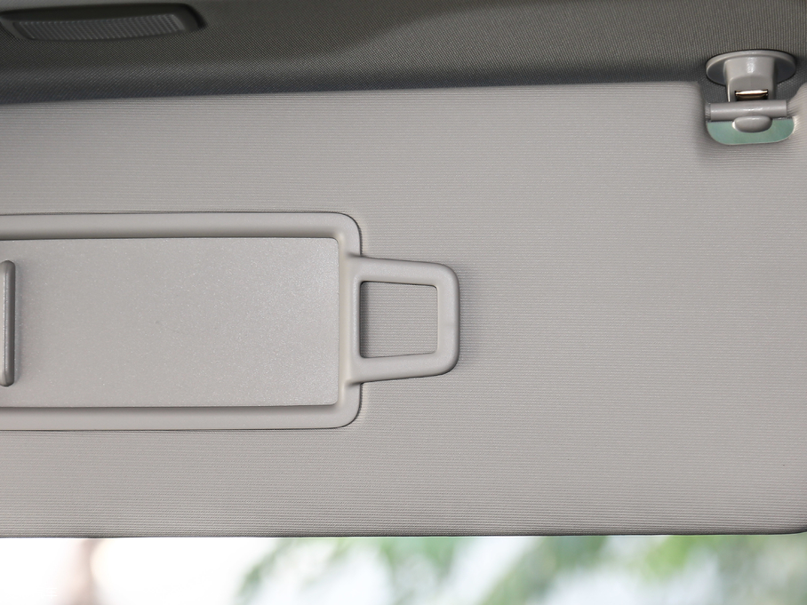 2018;^L Ŀ 380TSI (q)Ş