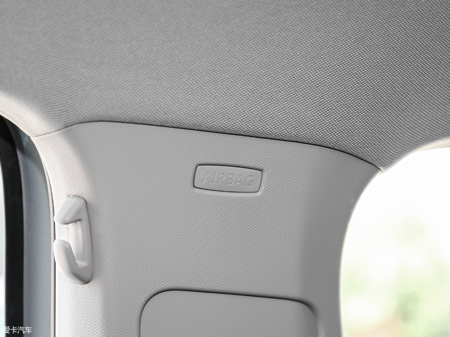 2018;^L Ŀ 380TSI (q)Ş