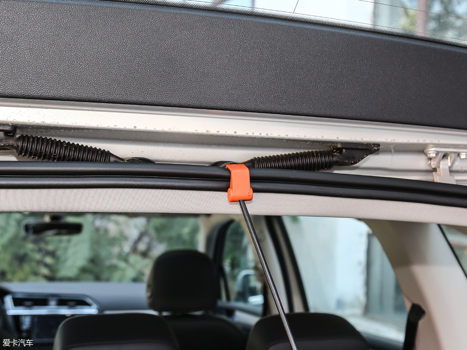 2018;^L Ŀ 380TSI (q)Ş