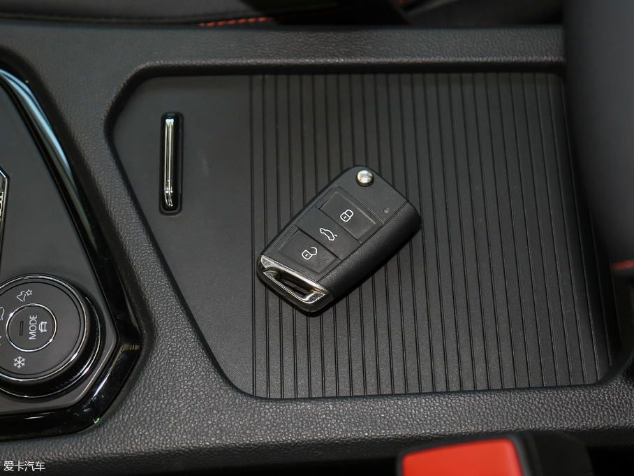 2018;^L 380TSI (q)Ş