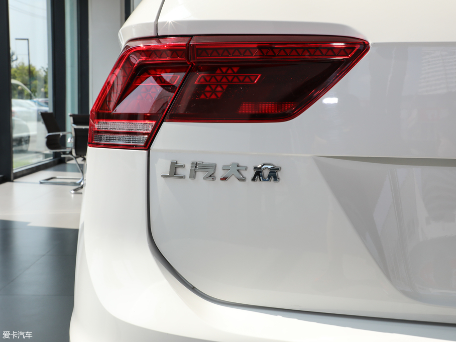 2018;^L 380TSI (q)Ş