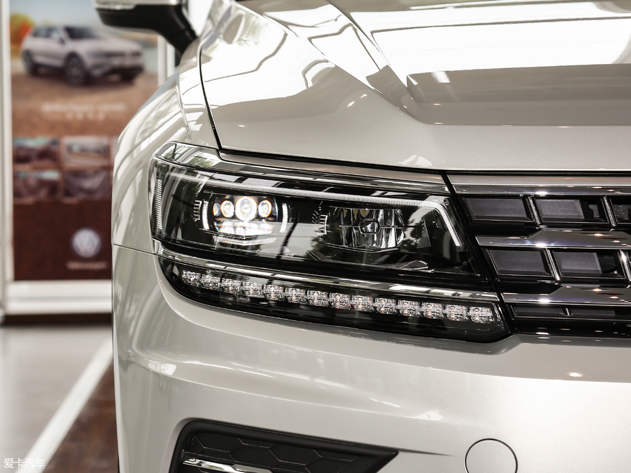 2018��;�^L �Ŀ� 380TSI �����A��