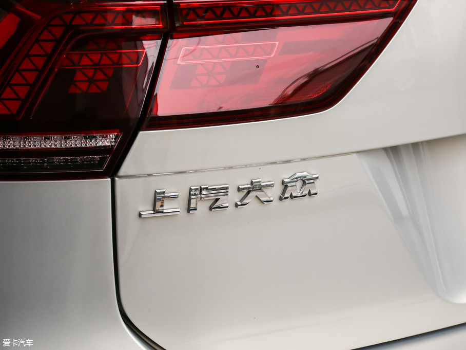 2018��;�^L �Ŀ� 380TSI �����A��