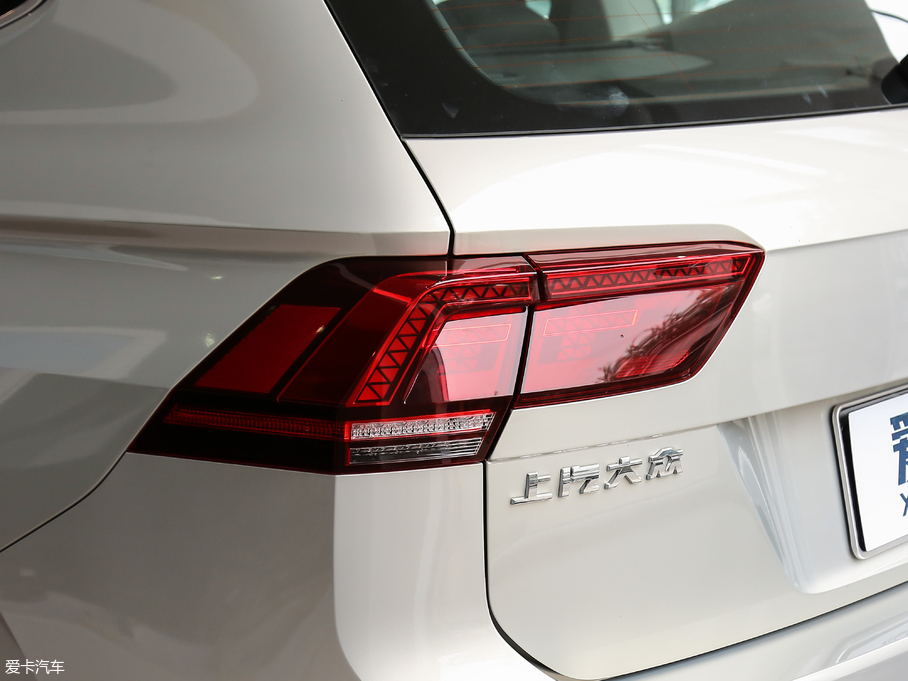 2018��;�^L �Ŀ� 380TSI �����A��