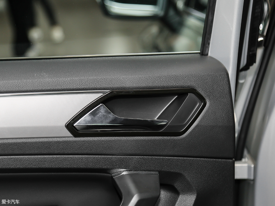 2018��;�^L �Ŀ� 380TSI �����A��