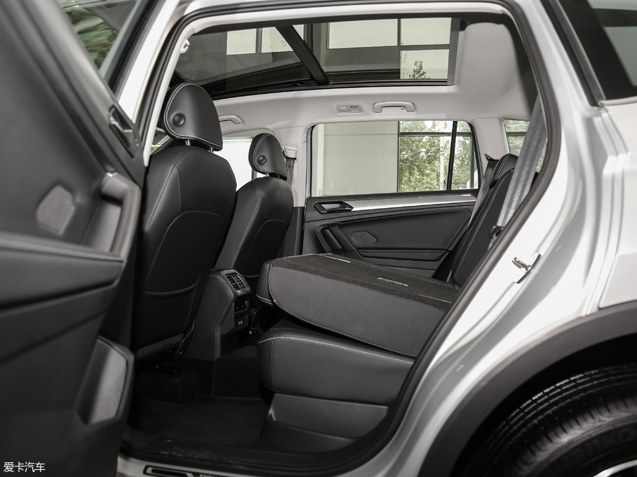 2018��;�^L �Ŀ� 380TSI �����A��