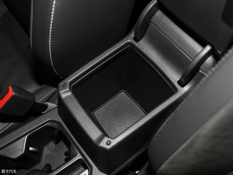 2018��;�^L �Ŀ� 380TSI �����A��