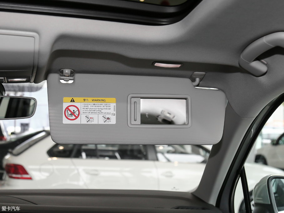 2018��;�^L �Ŀ� 380TSI �����A��