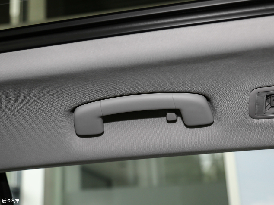 2018��;�^L �Ŀ� 380TSI �����A��